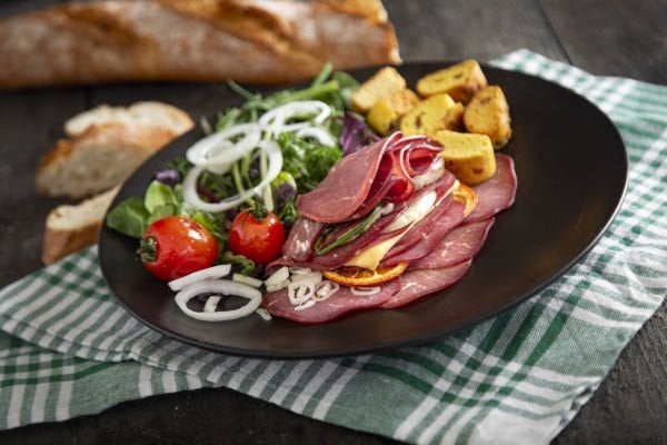 DANA BALKAN USULÜ KURU ET 100 GR